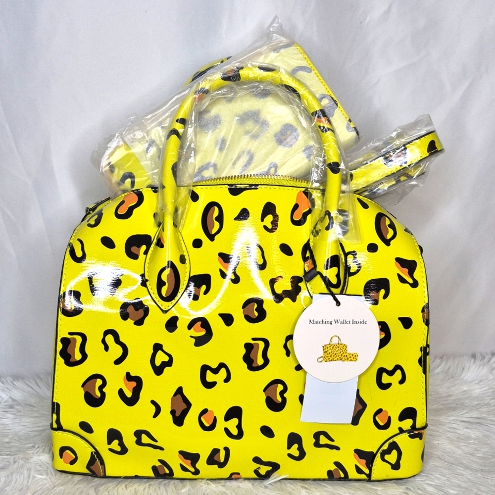 Leopard Print Vegan Leather Boston Bag & Wallet ๐๐๐ - Picture 3 of 15
